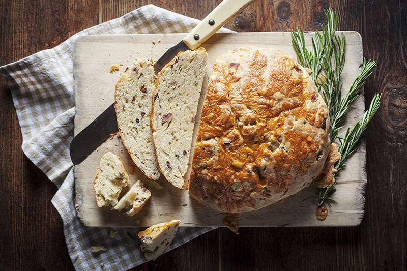 Click on the image for our cheddar cheese, bacon and rosemary damper recipe.