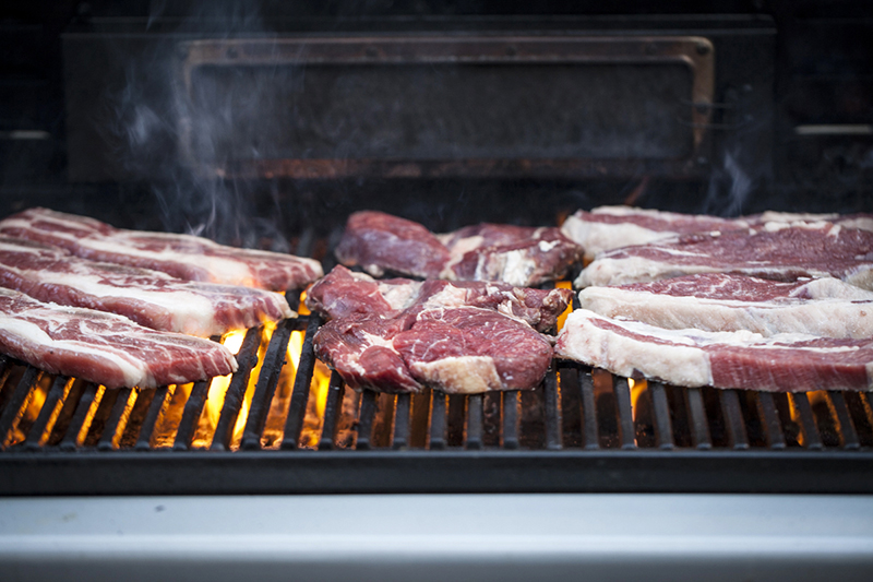 These cuts, even the thinly sliced ribs, can be cooked all at once. You'll want a good sear so make sure your grill is hot!